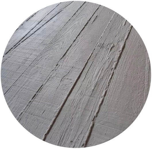 close up on the timber borded concrete panel